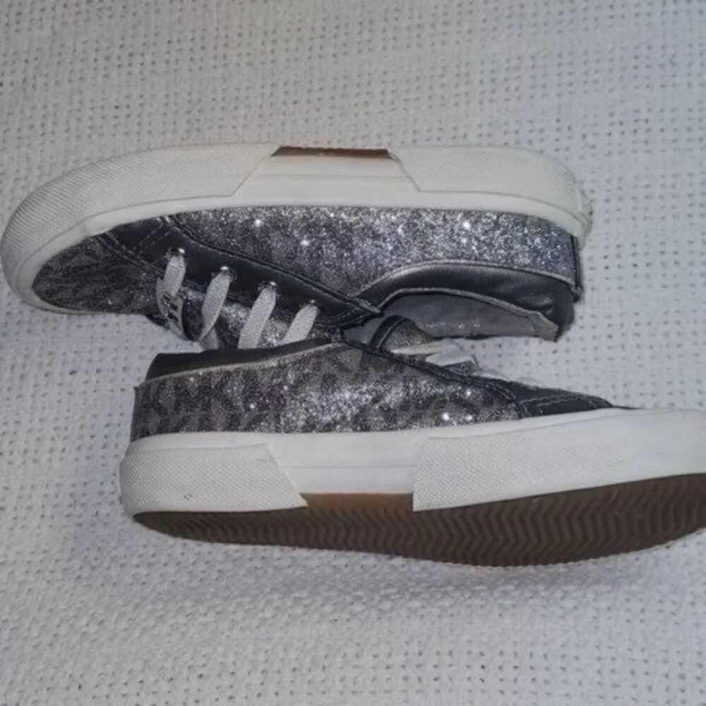 Michael Kors Ima‎ Tinsel Sz. 9 Sparkly Silver/Black Slipon Sneakers